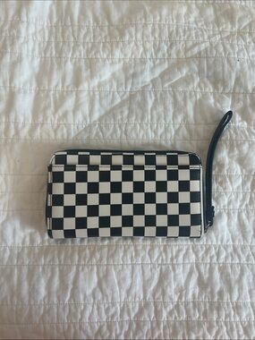 GUC Black & White Checkered Zip Wallet